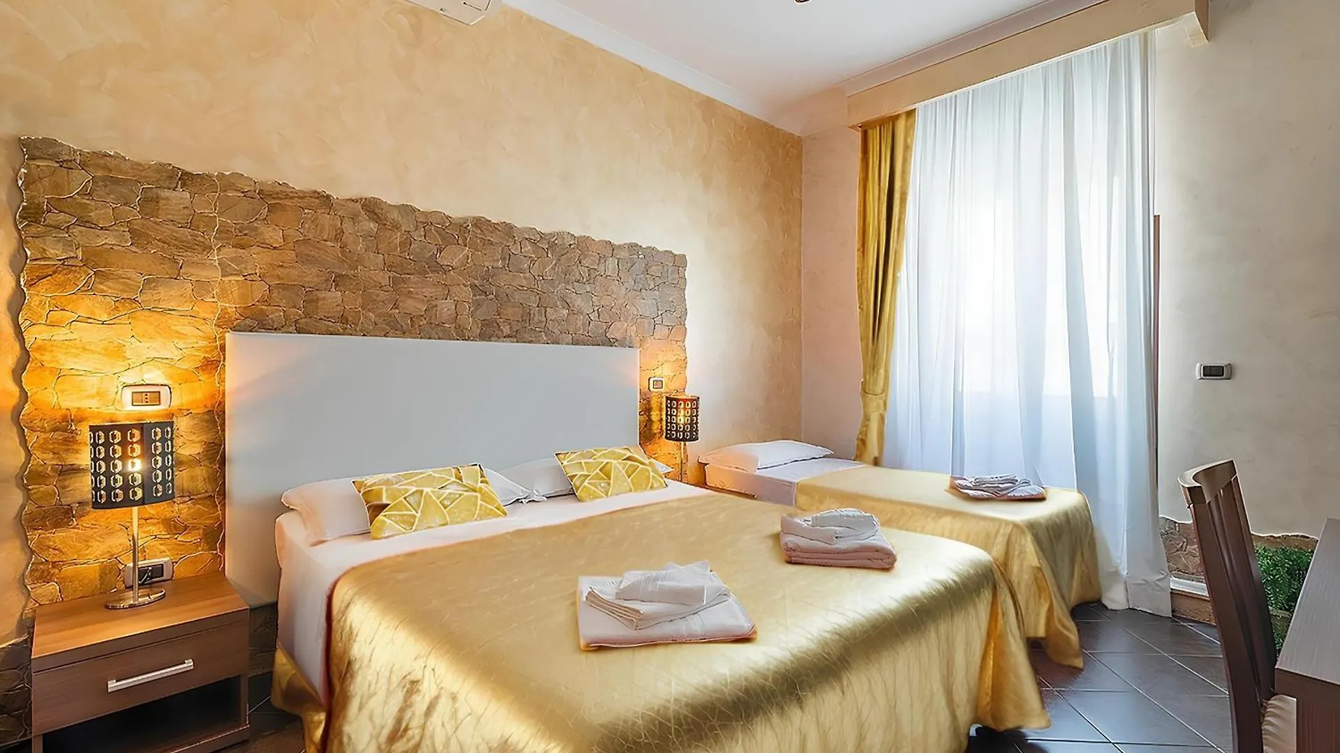 Alis Laura Guest House - 150M From Piazza Bologna Metro And 10 Minutes From The Colosseum Rom