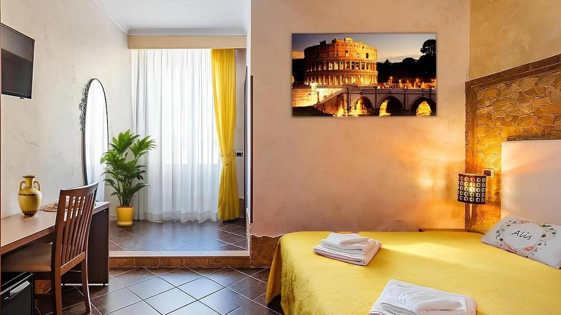 Alis Laura Guest House - 150M From Piazza Bologna Metro And 10 Minutes From The Colosseum