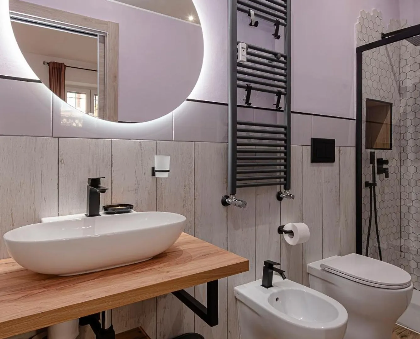 Nocleg ze śniadaniem Alis Laura Guest House - 150M From Piazza Bologna Metro And 10 Minutes From The Colosseum