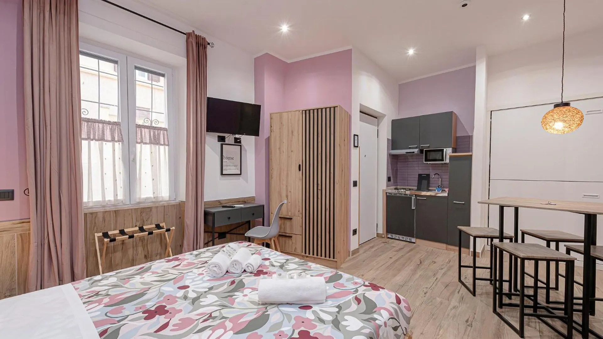 Alis Laura Guest House - 150M From Piazza Bologna Metro And 10 Minutes From The Colosseum 0*, Rom